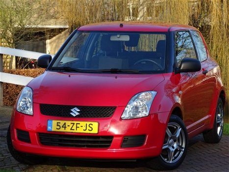 Suzuki Swift - 1.3 Base | USB Audio | Lichtmetalen velgen | - 1