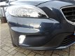 Volvo V40 - 1.6 D2 R-Design 50 procent deal 4.975, - ACTIE Navi / PDC / Clima / Cruise - 1 - Thumbnail