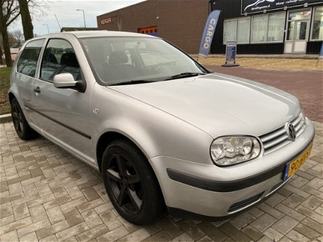 Volkswagen Golf - 2.0 Master Edition Sport - 1