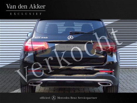 Mercedes-Benz GLC-klasse - 250 4MATIC AMG // COMAND // LED INTELLIGENT LIGHTSYSTEM // KEYLESS-GO // - 1