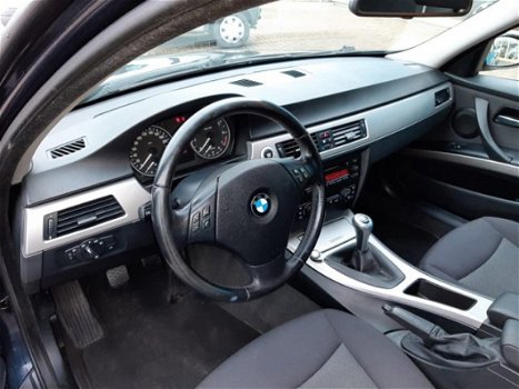 BMW 3-serie - 318i High Executive - 1