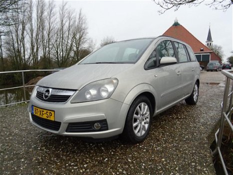 Opel Zafira - 2.2 Temptation Met Airco + Cruise + 6-bak Nu € 4.250, - 1