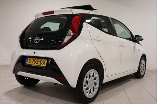 Toyota Aygo - 1.0 VVT-i x-play, Airco, Canvas dak LAGE KM STAND - 1