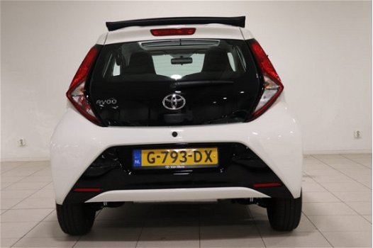 Toyota Aygo - 1.0 VVT-i x-play, Airco, Canvas dak LAGE KM STAND - 1