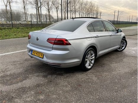 Volkswagen Passat - 1.4 TSI GTE Highline / Panoramadak / Ex BTW - 1