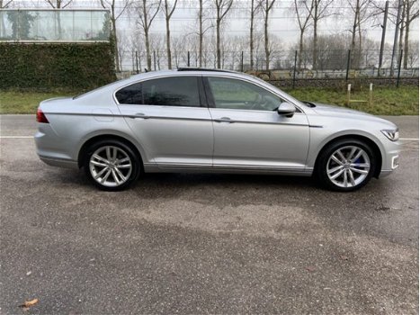 Volkswagen Passat - 1.4 TSI GTE Highline / Panoramadak / Ex BTW - 1