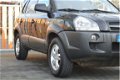 Hyundai Tucson - 2.0i 4WD Style - 1 - Thumbnail