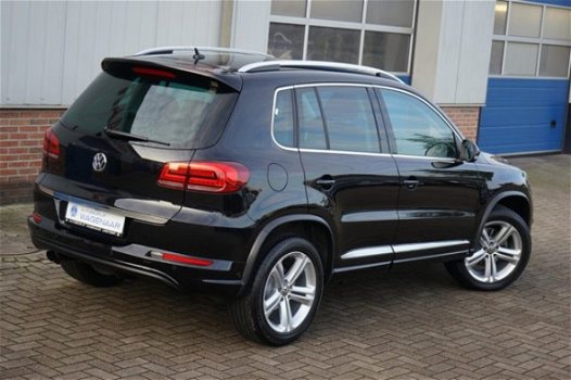 Volkswagen Tiguan - 1.4 TSI R-LINE WEGKLAP TREKHAAK - 1