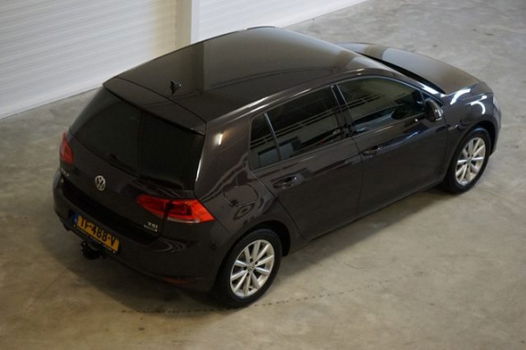 Volkswagen Golf - 1.2 TSI 81KW / 110PK LOUNGE TREKHAAK - 1