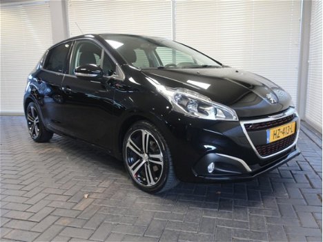 Peugeot 208 - GT-line 1.2 PureTech 5-deurs 110pk - 1