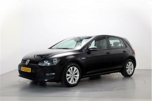 Volkswagen Golf - 1.0 TSI Comfortline 6-bak Parkeersensoren Stuurbediening Climate Control - 1