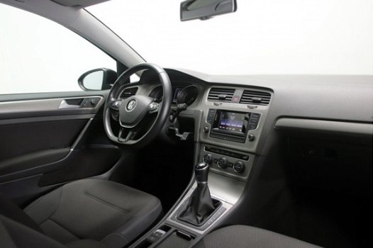 Volkswagen Golf - 1.0 TSI Comfortline 6-bak Parkeersensoren Stuurbediening Climate Control - 1