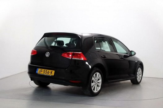 Volkswagen Golf - 1.0 TSI Comfortline 6-bak Parkeersensoren Stuurbediening Climate Control - 1