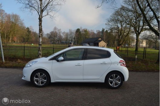 Peugeot 208 - 1.2 VTi Allure Panorama/Vol Leer - 1