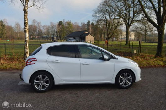 Peugeot 208 - 1.2 VTi Allure Panorama/Vol Leer - 1