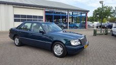 Mercedes-Benz E-klasse - collection 221/1000 E 200