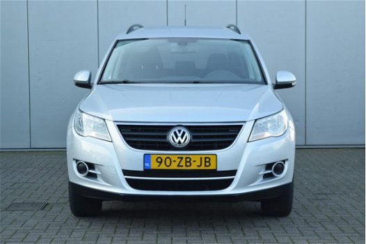 Volkswagen Tiguan - 1.4 TSI Comfort&Design 4Motion Clima Airco Cruise Trekhaak Getint Glas Dakrails - 1