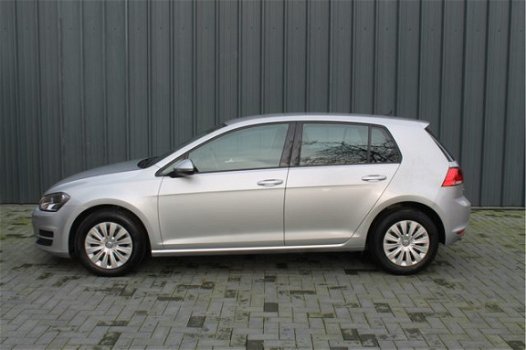 Volkswagen Golf - 1.6 TDI Trendline - 1