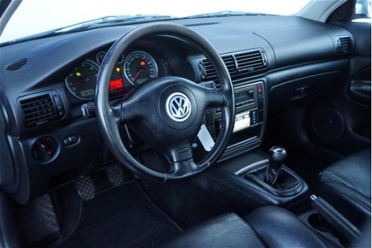 Volkswagen Passat Variant - 1.8 Turbo Sportline Leder+Climate+Camera=TOP - 1