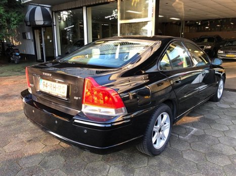 Volvo S60 - 2.5T Summum Airco, automaat, leder - 1