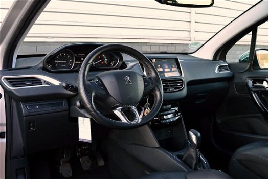 Peugeot 208 - 1.6 VTi Allure RIJKLAAR PRIJS-GARANTIE Navigatie Leder/Stof Interieur Airco 1e Eigenaa - 1