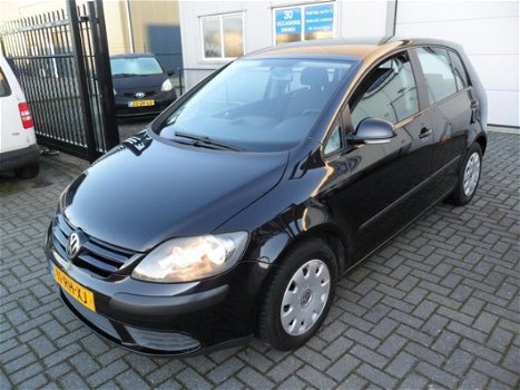 Volkswagen Golf Plus - 1.4 Turijn , MOOIE STAAT, AIRCO, MET BOEKJES - 1