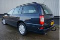 Opel Omega Wagon - 2.2i-16V Comfort Clima_Trekhaak - 1 - Thumbnail