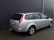 Ford Focus Wagon - 1.8-16V Amb. FlexiF