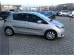 Toyota Yaris - 1.3 VVT-i Aspiration Automaat , 5 deurs, Airco, Trekhaak, Camera - 1 - Thumbnail