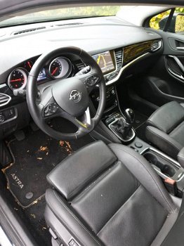 Opel Astra - 105pk Turbo Innovation (LEER/Open dak/AGR/Camera) - 1