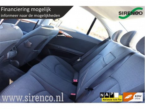 Mercedes-Benz E-klasse - 200 K. Elegance trekhaak airco cruise control youngtimer - 1