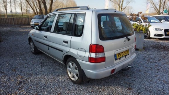 Mazda Demio - 1.3 GLX hele nette hoge instap auto met airco stuurbk rijd zeer goed.2e eigen - 1