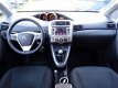 Toyota Verso - 1.6 VVT-i Business / Navigatie / Parkeersensoren / Bluetooth / Parkeercamera / 17inch - 1 - Thumbnail