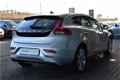 Volvo V40 - 1.6 T3 Momentum Achteruit rij camera, 17