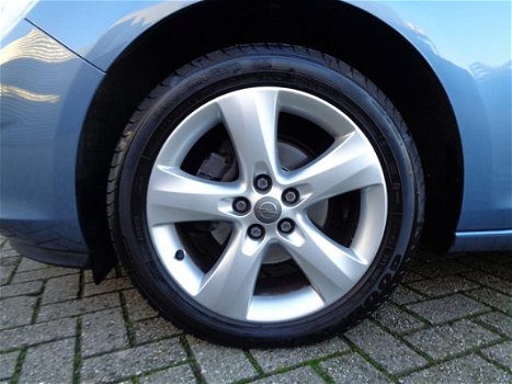 Opel Astra - 1.4 Turbo Edition, 120 PK, Navigatie en 17 inch LMV - 1