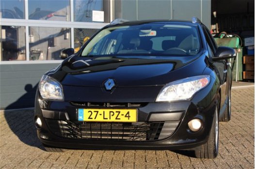 Renault Mégane Estate - 1.4 TCe Dynamique (131pk) KEYLESS/ Navi/ Clima/ Cruise/ Elek. pakket/ Isofix - 1