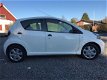 Toyota Aygo - 1.0-12V Now , APK, NAP, 5-deurs, Airco, nette auto - 1 - Thumbnail