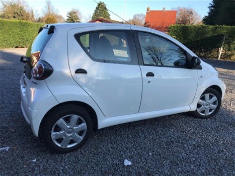 Toyota Aygo - 1.0-12V Now , APK, NAP, 5-deurs, Airco, nette auto - 1