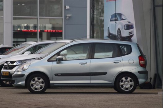 Honda Jazz - 1.4 LS Automaat Dealer ond. | All season banden | Trekhaak | Airco | 1e Eig - 1