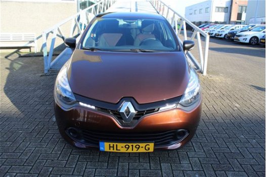 Renault Clio - 0.9 TCe Authentique Airco/Cruise controle/LED dagrijverlichting - 1