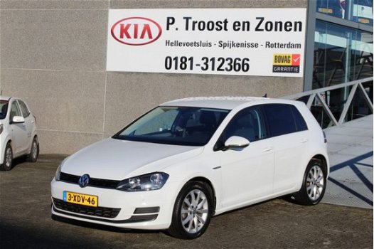 Volkswagen Golf - 1.2 TSI CUP Edition Automaat/Navigatie/Climate controle/Cruise controle/Parkeersen - 1