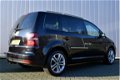 Volkswagen Touran - 2.0 TDi 170pk DSG 7Pers Highline Leder, Bi-Xenon, 17 Inch LMV, Trekhaak, Sportst - 1 - Thumbnail