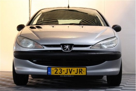 Peugeot 206 - 1.4 XR 75pk APK-OKTOBER2020 incl NAP RADIO '02 - 1