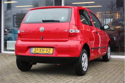 Volkswagen Fox - 1.4 Trendline | Elektrische ramen voor | Stuurbekrachtiging | Centrale deurvergrend - 1