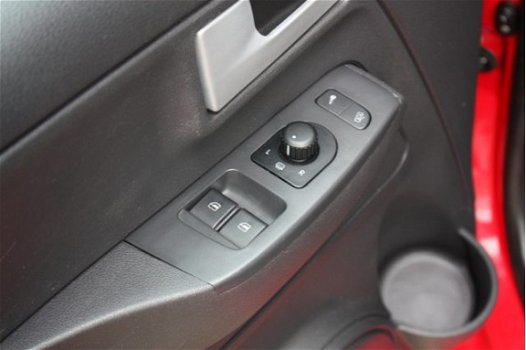 Volkswagen Fox - 1.4 Trendline | Elektrische ramen voor | Stuurbekrachtiging | Centrale deurvergrend - 1