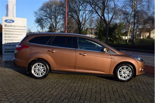 Ford Focus Wagon - 1.0 EcoBoost Titanium 6-bak Wagon 125pk Dode hoek sensoren | Dealer onderhouden | - 1