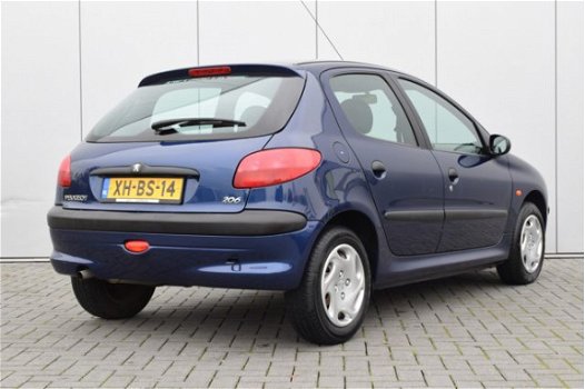 Peugeot 206 - 1.1 XR 5 deurs Stuurbekrachtiging Elek/pakket 80dkm - 1