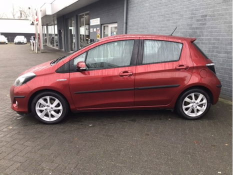 Toyota Yaris - 1.5 Hybride Dynamic Special /navigatie/ - 1