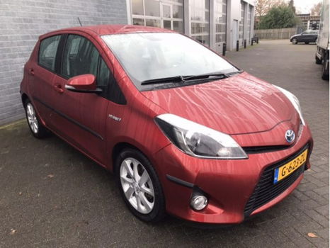 Toyota Yaris - 1.5 Hybride Dynamic Special /navigatie/ - 1