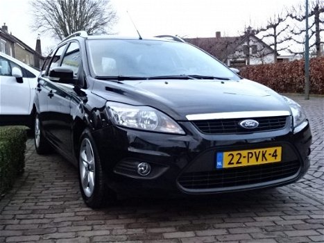 Ford Focus Wagon - 1.6 16V 100PK Comfort 16'/ Airco/ NL auto - 1